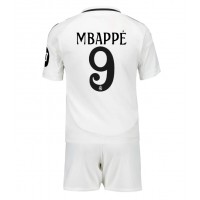 Dětský fotbalový dres Real Madrid Kylian Mbappe #9 2024-25 Domácí Krátký Rukáv (+ trenýrky)